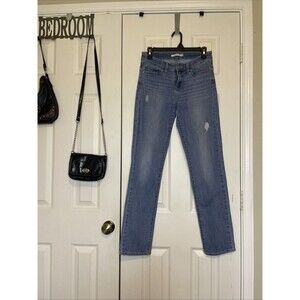 Women's Size 28x32 Levi’s 712 Slim Straight Jeans Light Wash Mid Rise Distressed